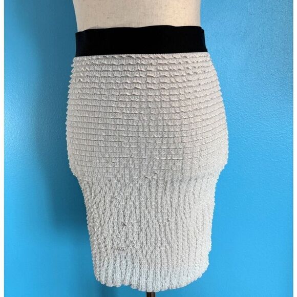 NWT BCBG Max Azria Ruffle Chauncy Skirt Lined Stretch Waist White Small Body Con - Picture 2 of 10